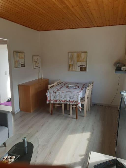 Cozy Apartment In ヒアツハルス エクステリア 写真